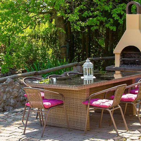 Ferienwohnung Am Walnussbaum Parchtitz Εξωτερικό φωτογραφία