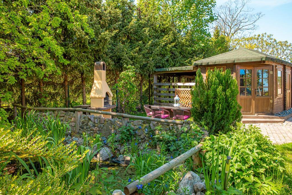Ferienwohnung Am Walnussbaum Parchtitz Εξωτερικό φωτογραφία